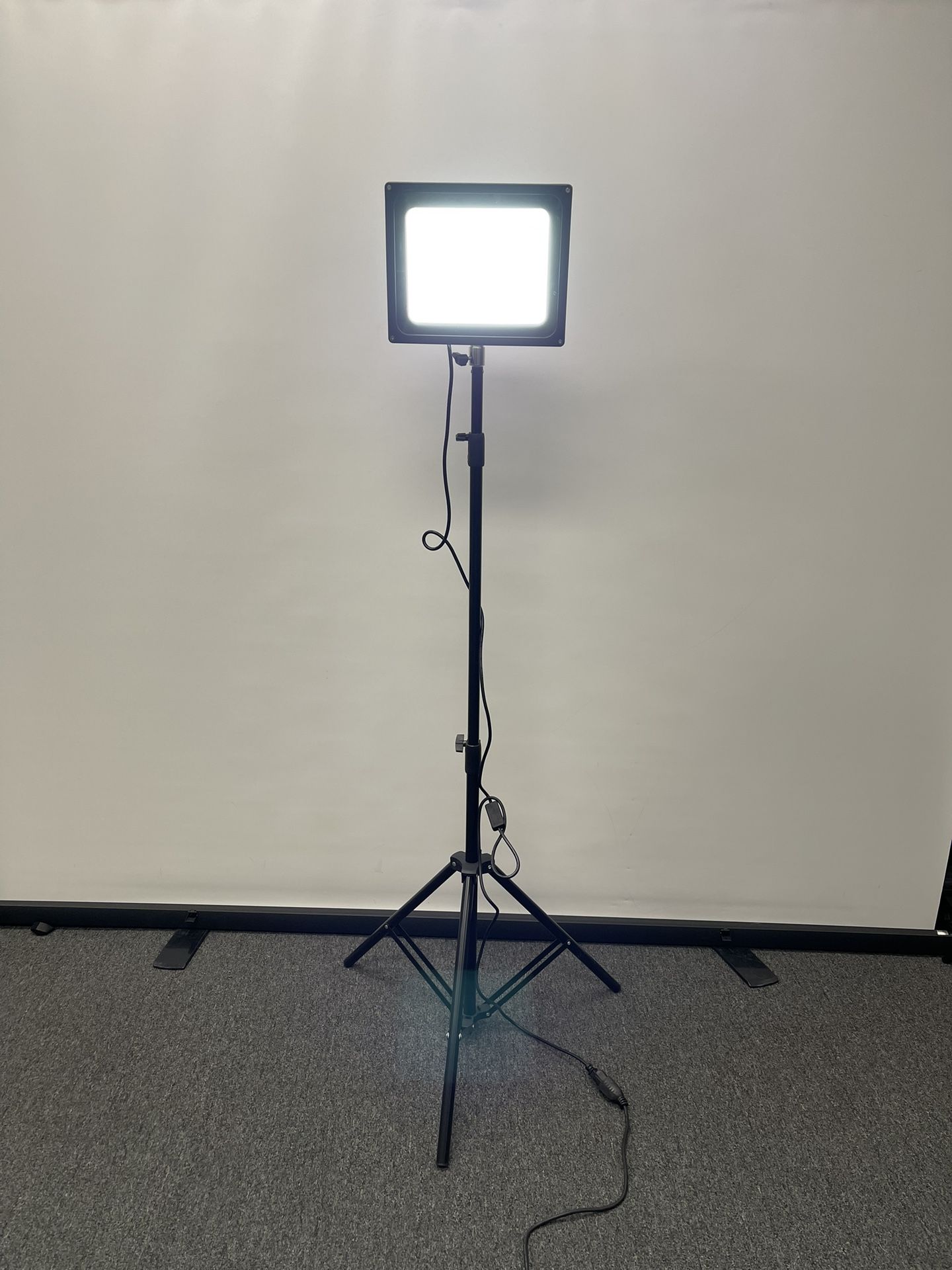 LED Flood Lamp Tripod Kit