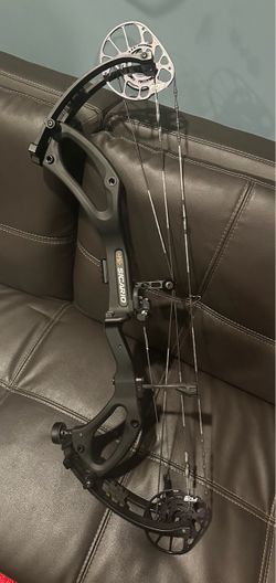 PSE Sicario Compound Bow 60-70 lbs.