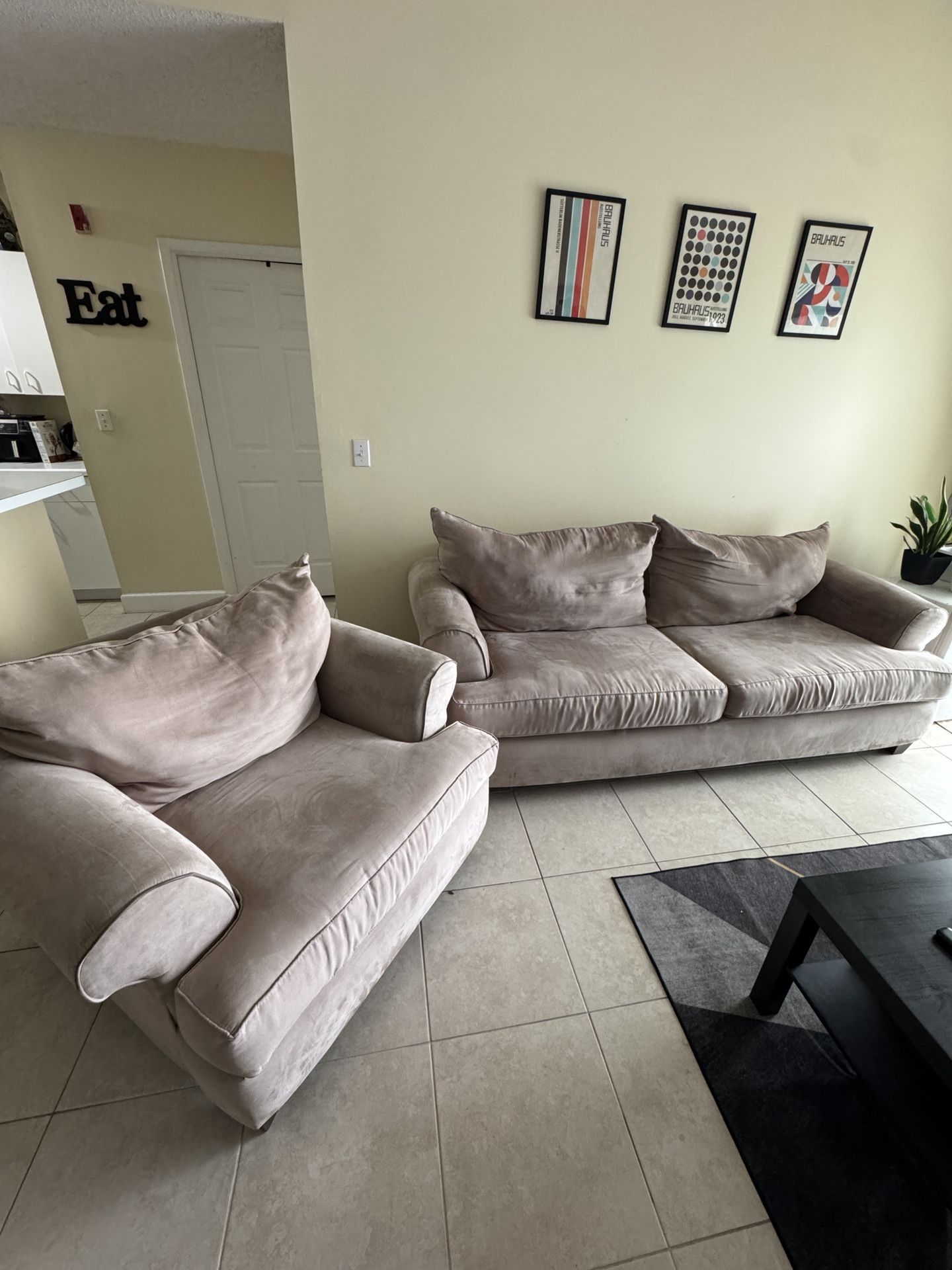 Sofa Set