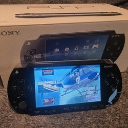 Playstation Psp Black 1000 Phat Mod--ded Video Game Console 