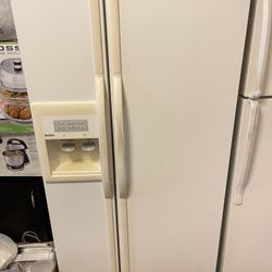 free refrigerator ( not cold)