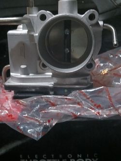 Throttle Body For SCION Tc Or TOYOTA Rav4