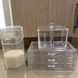 Acyclic Makeup Organizer 