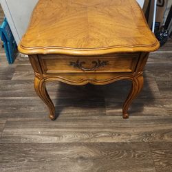 End Table W/drawer