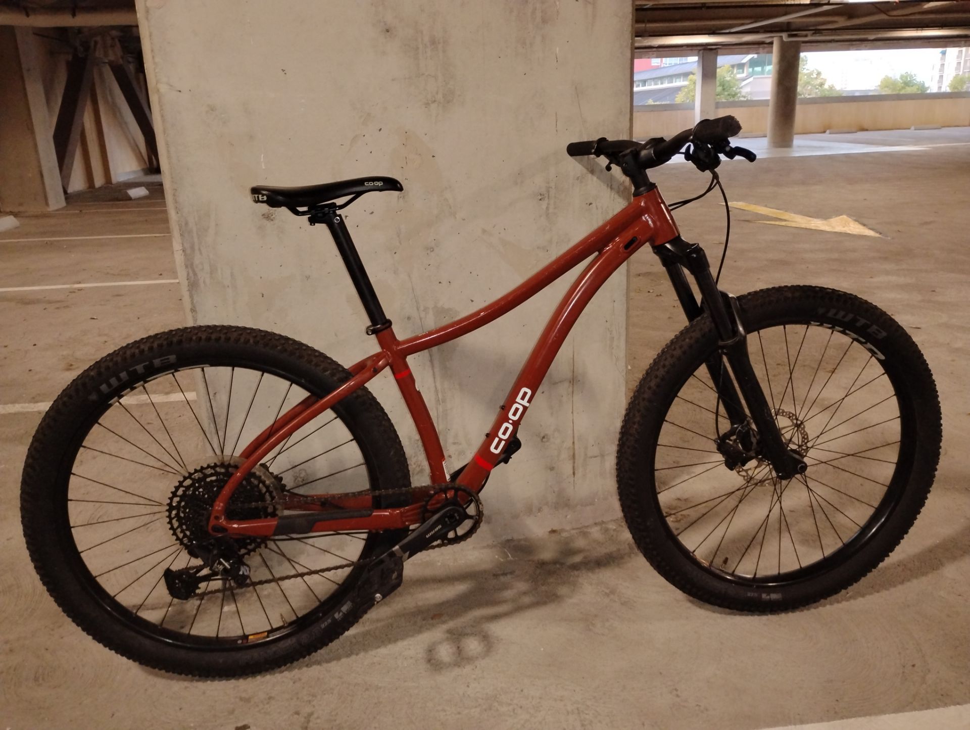 Like-New Co-op Cycles DRT 2.2 MTB