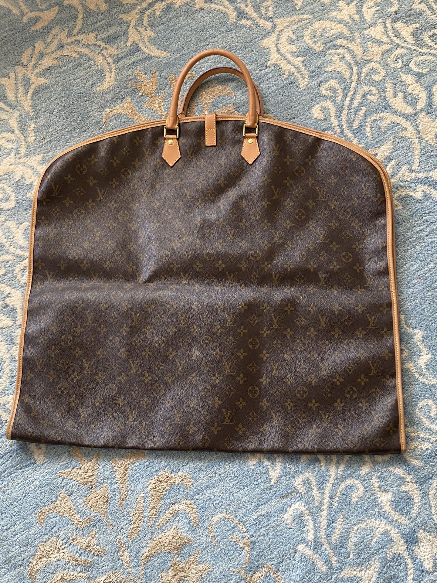 Luggage Garment Bag $40