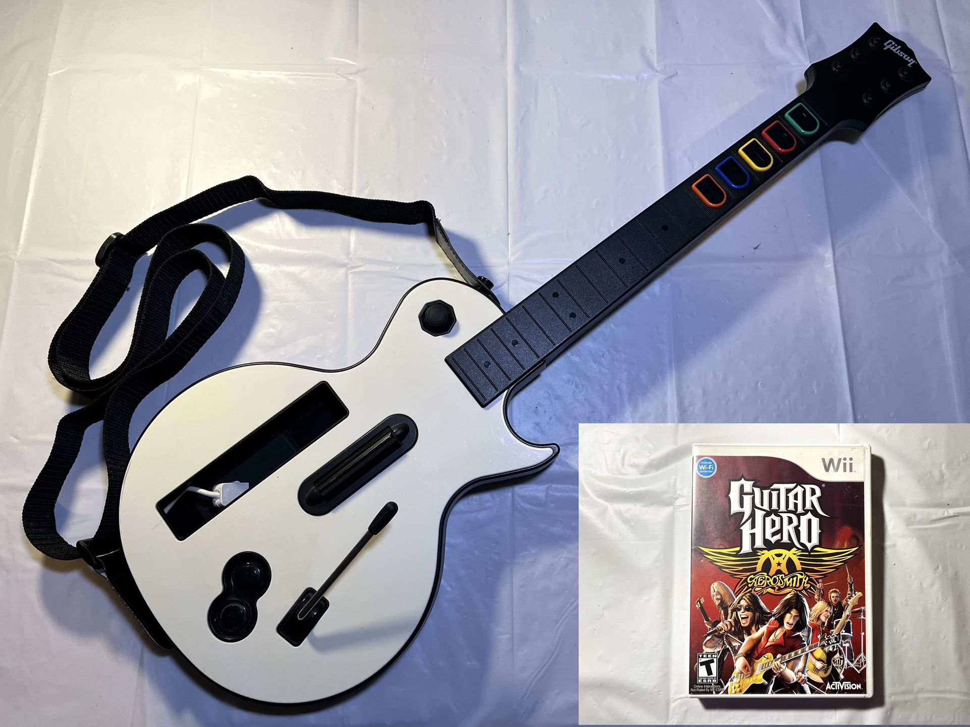 Guitar Hero wireless guitar & Game for Wii - PRICE FIRM