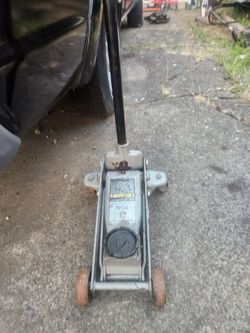Floor jack