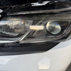 Toyota Camry 2019 Front Headlights Assembly Oem