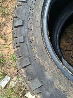 2/35/75 r20 tires like new