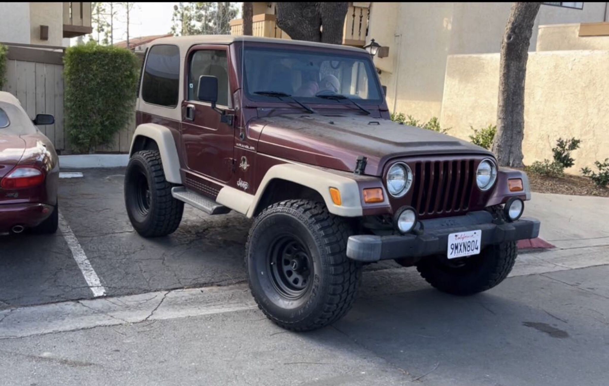 Jeep Tires & Rims New 33x12.5 15