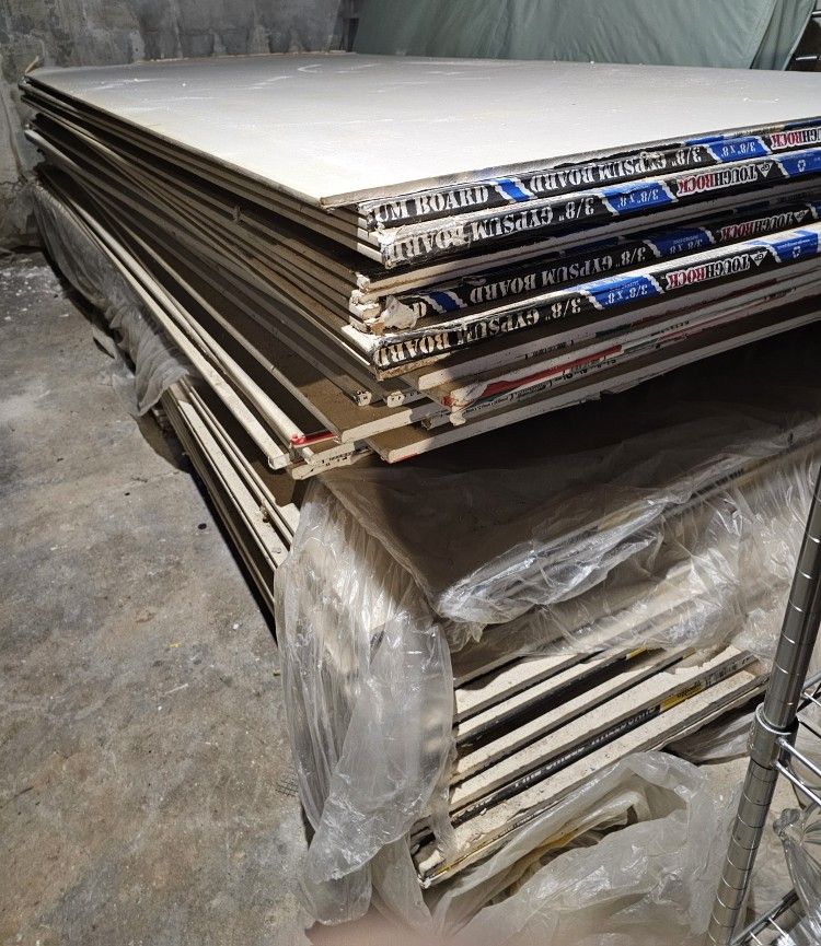 Sheet Rock 3/8" × 8'