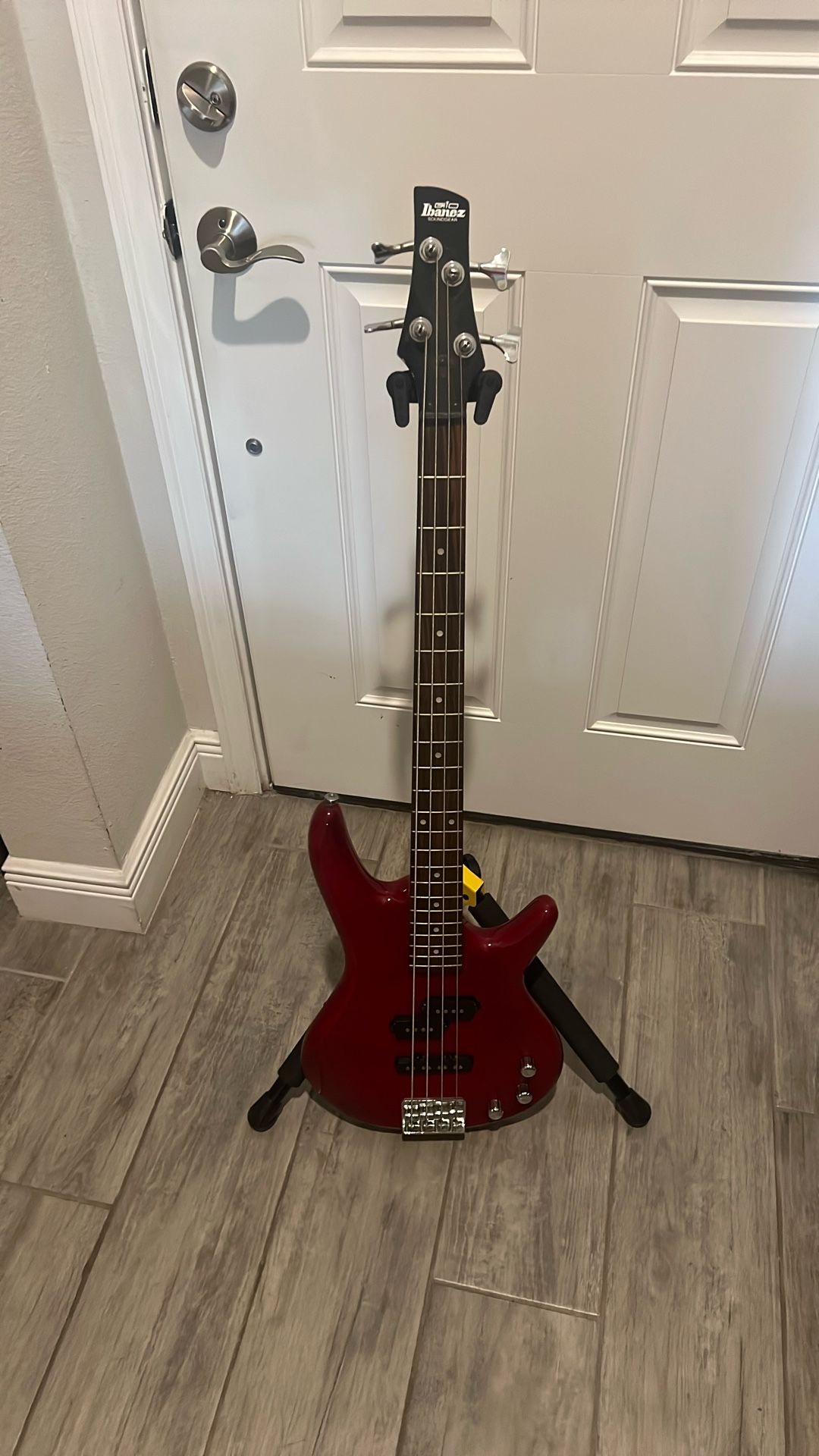 Ibanez bass with Fender Rumble 15 Amp