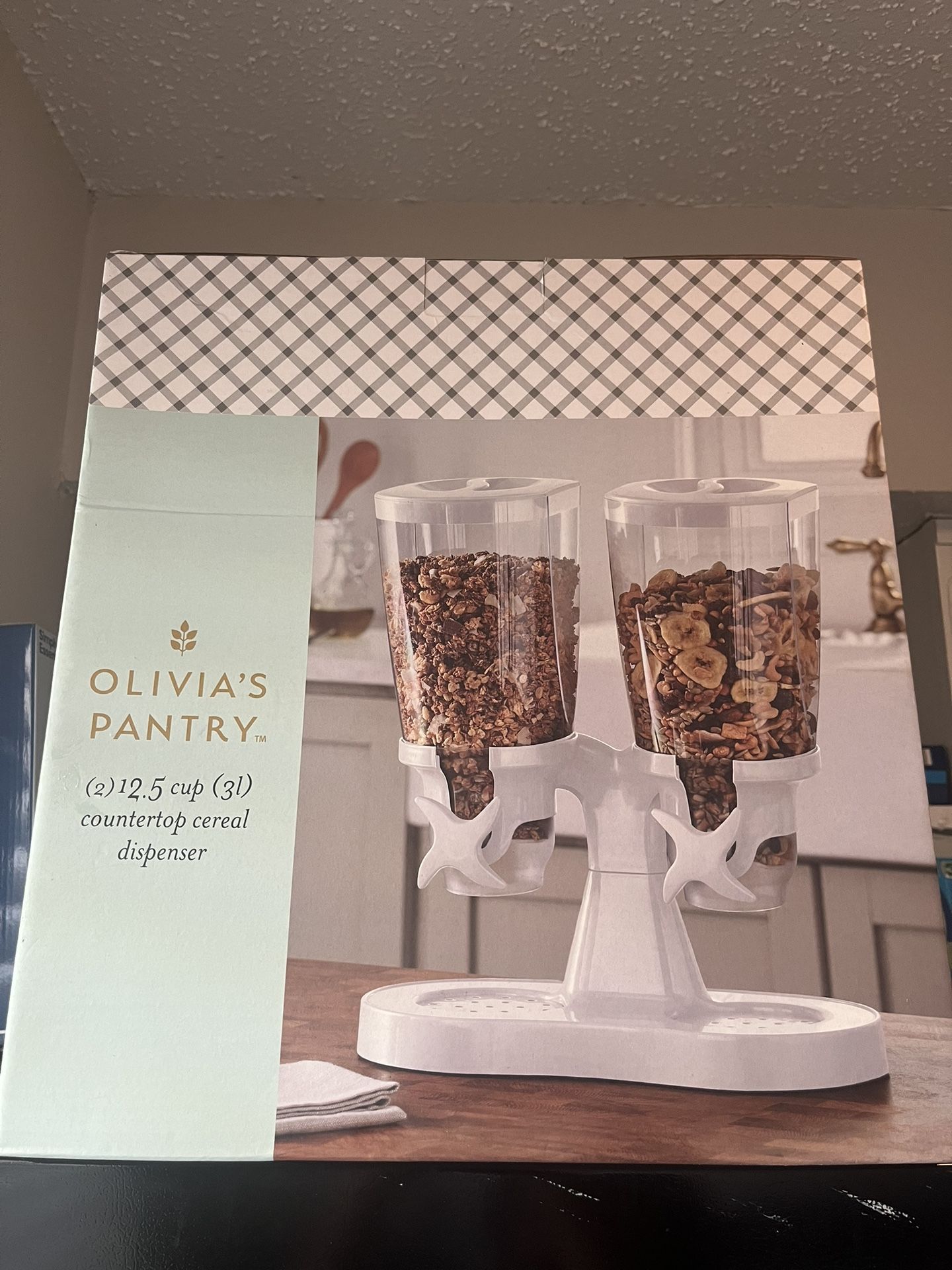 Olivia Pantry