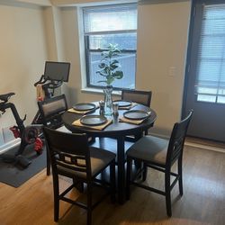 C&B Mahogany Round Dining Table w/ Stools
