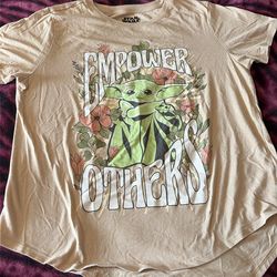 Baby yoda shirt