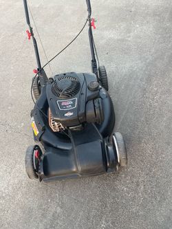 Self propelled lawnmower works great $135