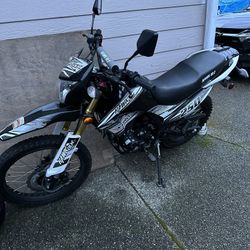 2021 Hawk Deluxe 250