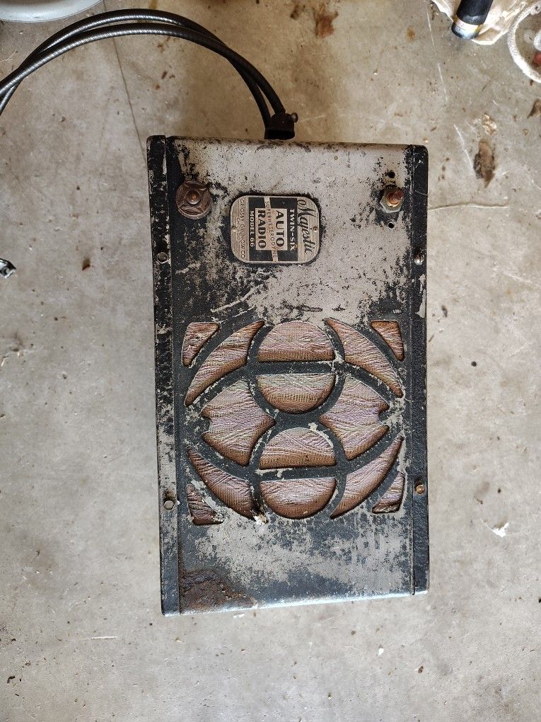 Antique Car Radio
