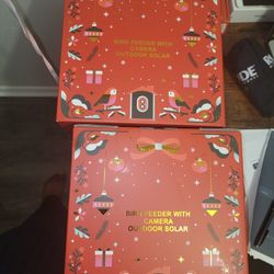 BUNDLE DEAL: 2x Smart Bird Feeders with AI Camera - Solar - New In Box