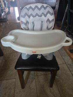 Fisher-Price Baby Booster Seat with Tray