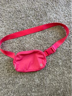 Lululemon Crossbody hot pink
