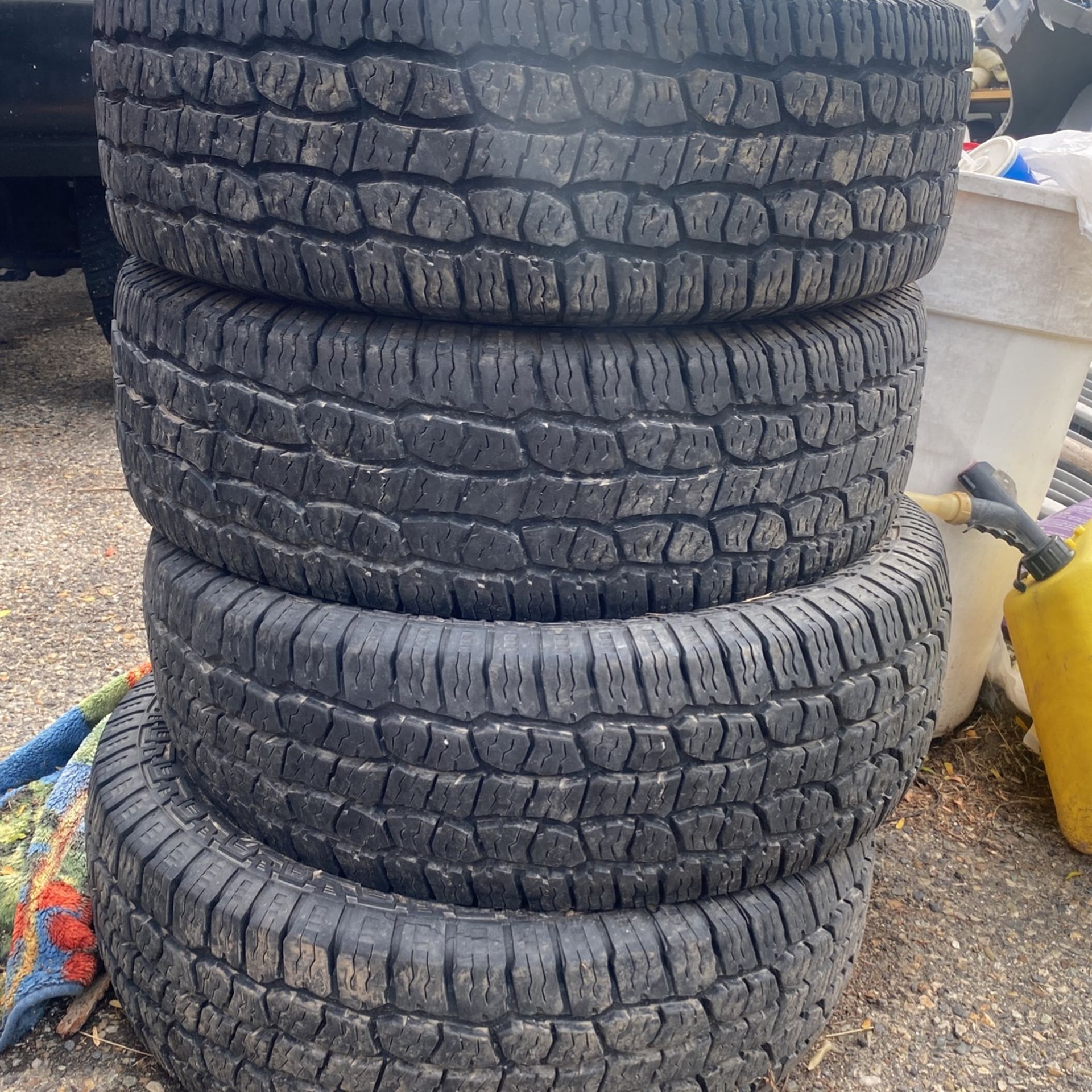 Tires 265/75/16