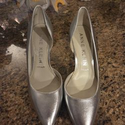 women's shoes size 8