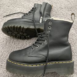 Dr. Martens, Platform, Black Leather, Faux Fur, Size 7 W