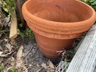 2 23” terracotta pots