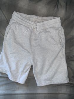 2 H&M shorts (size M)