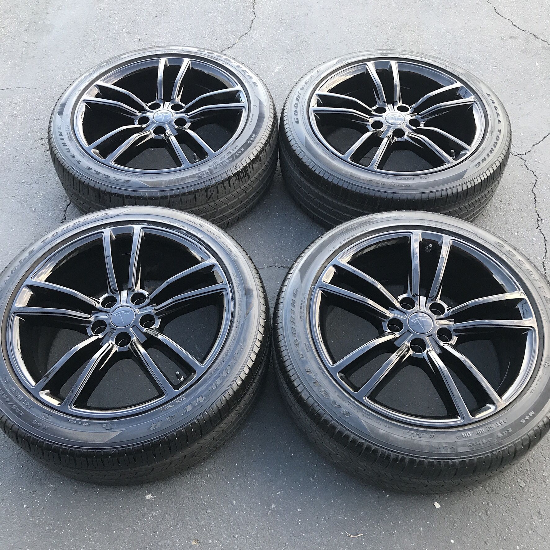 19” oem Tesla Model S factory wheels 19 inch gloss black rims Goodyear tires