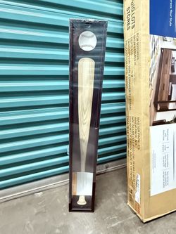 BASEBALL BAT DISPLAY CASE