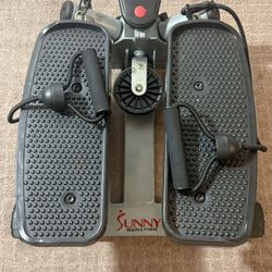 Sunny Health & Fitness Total Body Advanced Stepper Machine USED Resistance Bands