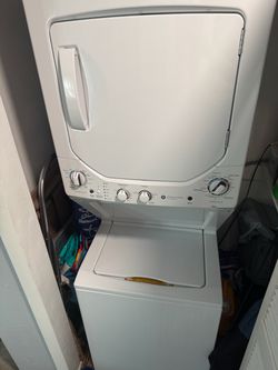 GE Stacked Washer Dryer Unit