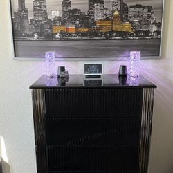 LIGHTED LED/ BLACK GLOSS  5 DRAWER CHEST