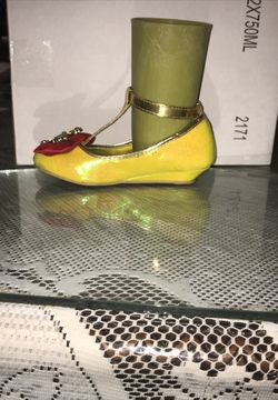 Brand new Disney snow white shoes