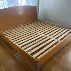 King Bed & Dresser