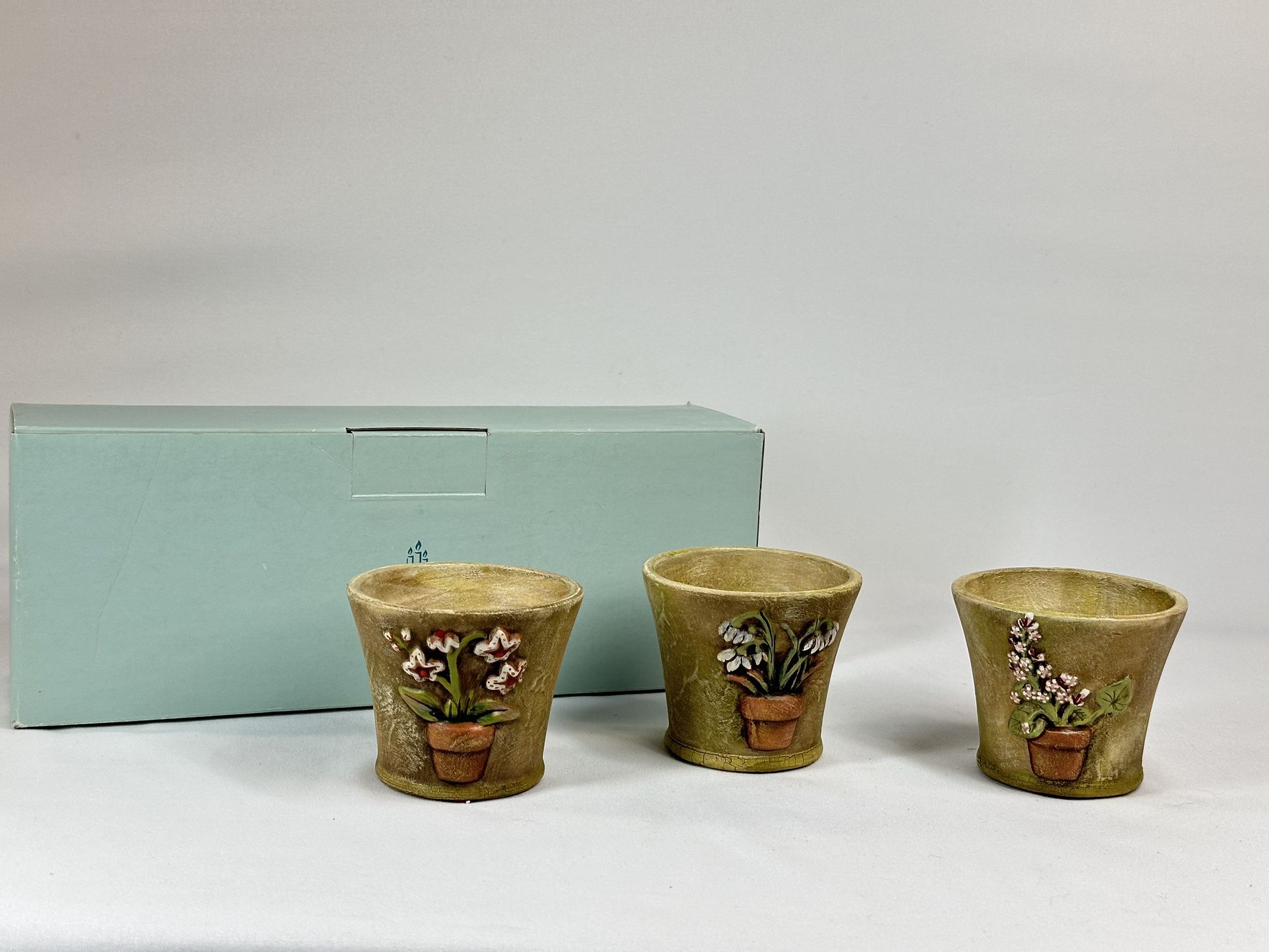 #1753 PartyLite Terrace Blossom Trio Votive Tealight Candleholder Set P9282