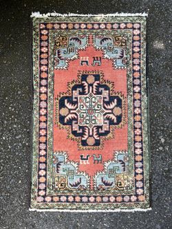 Gorgeous Persian Rug
