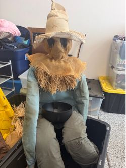 Halloween pop up scarecrow