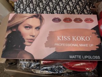 Make Up Lip Loss