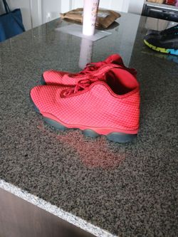 Air Jordan Red horizons (size 13)