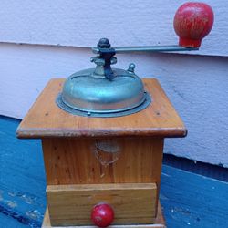 Vintage Coffee Grinder *10.00 Firm* Home Decor Kitchen Collectible