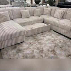 Large sofa. 🛋️ Left Or Right Hand Chaise 