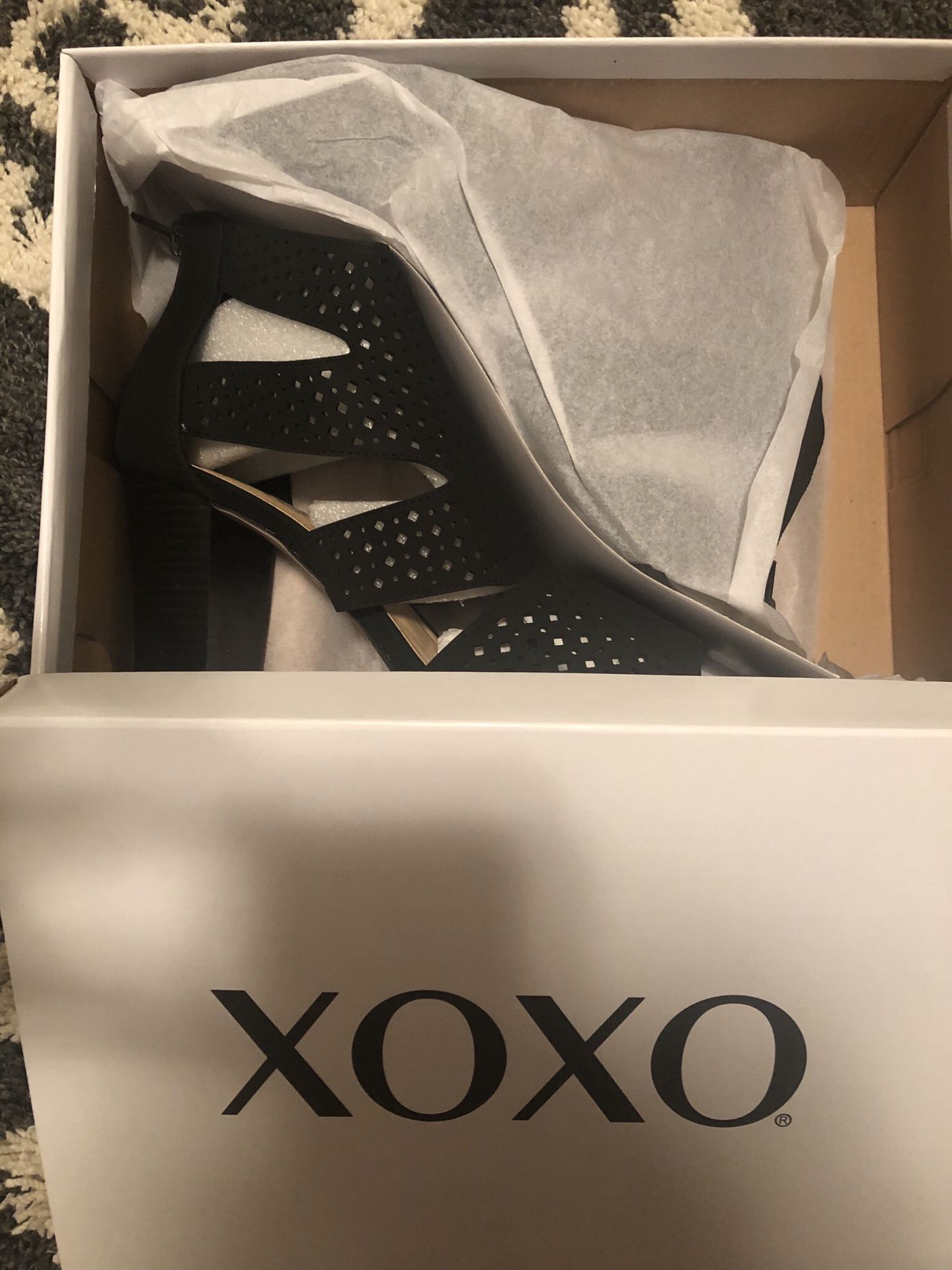 Brand new XOXO size 10 black heels