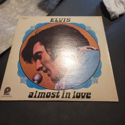 Elvis Preley Album. 