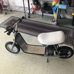 Razor 24 Volt Pocket Mod Electric Scooter With Charger In Fantastic Condition