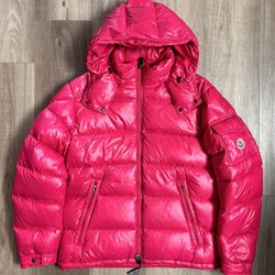 Size Small Moncler 