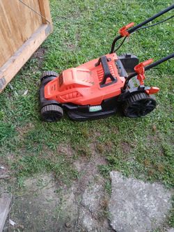 Black And Decker Electric Lawn Mower